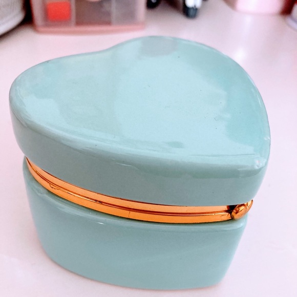 Jewelry Heart Shaped Cases - Picture 7 of 10